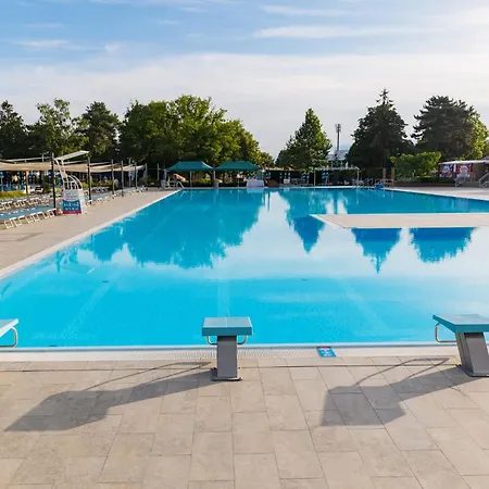 温泉公园旅馆 3* Dunajská Streda